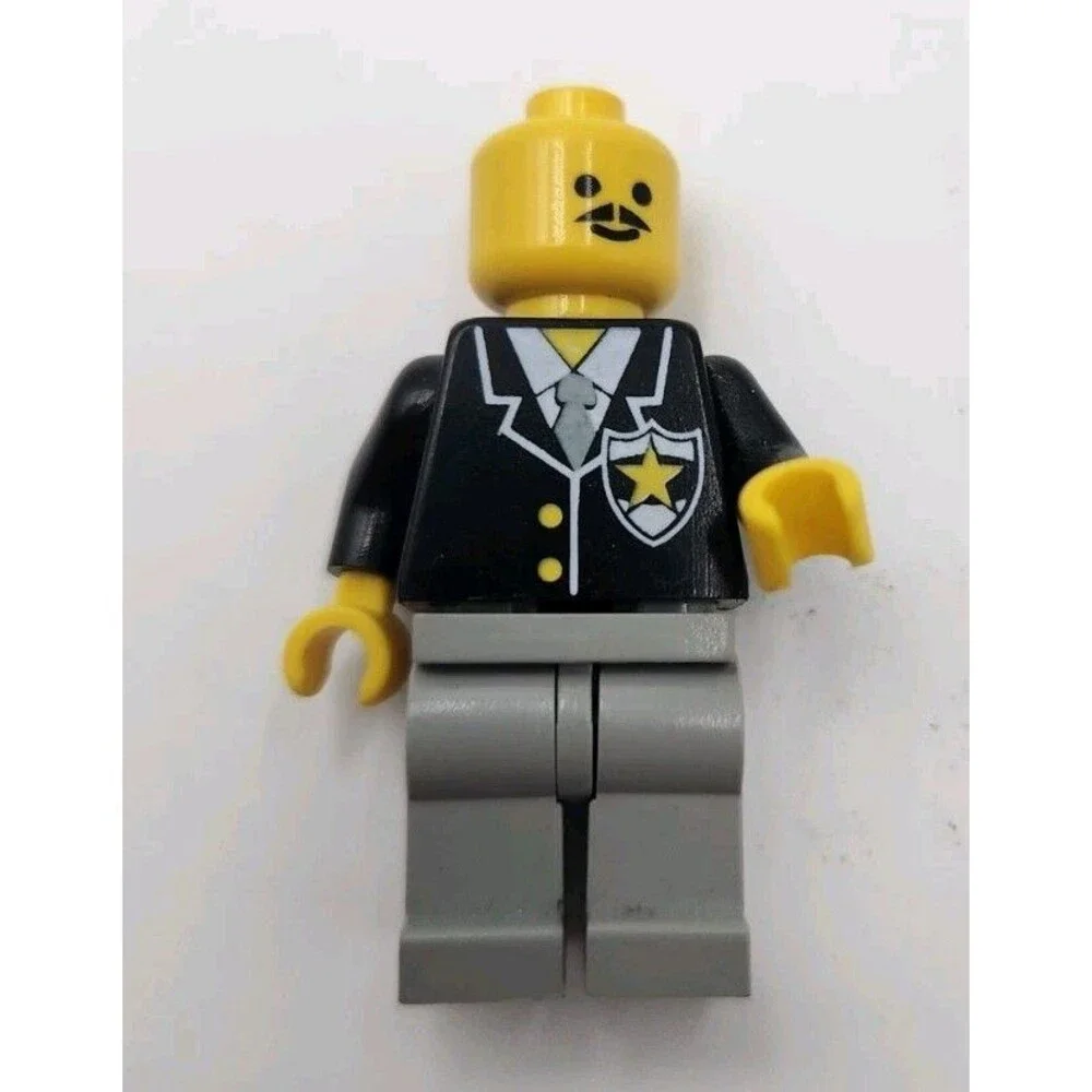 Lot 10 RANDOM Lego City Minifigures People Men Town Police Women Minifigs